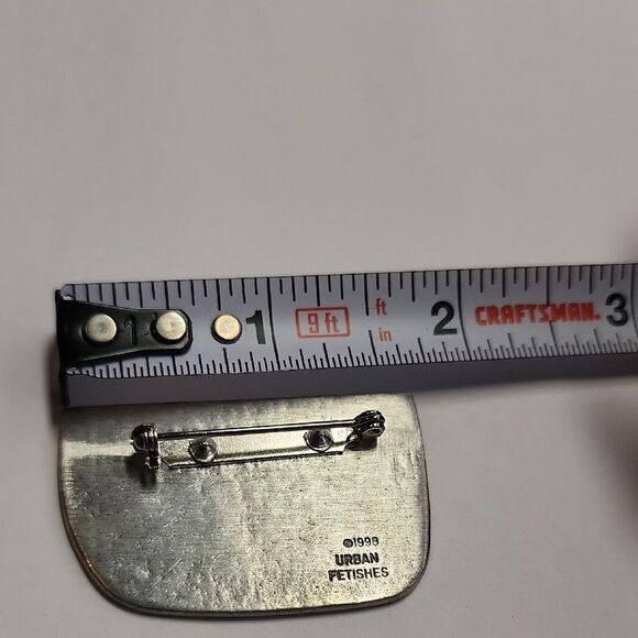 Urban Fetishes 1988 Brooch - Picture 3 of 3